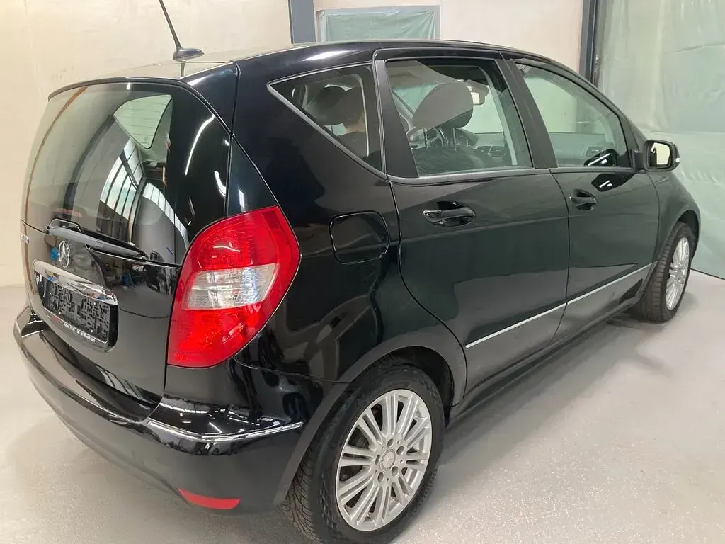 Gebraucht Mercedes A200 136 PS (100 kW) 2009 Schwarz Limousine