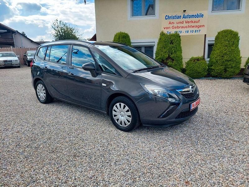 Grau Gebraucht 2014 Opel Zafira Tourer Van / Kleinbus | 4.290 € (Guter Preis) - Bild 1/4