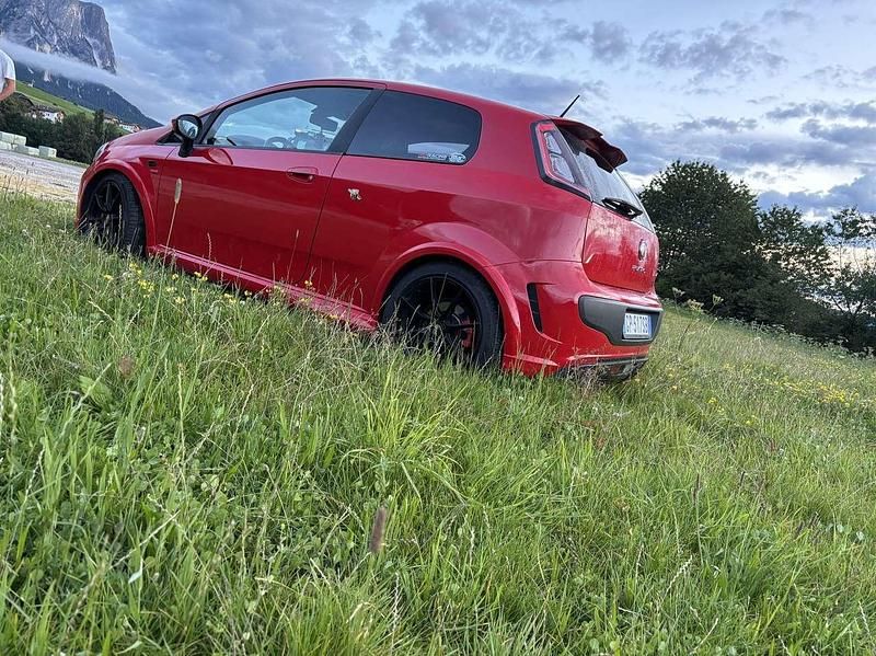 Rot Gebraucht 2010 Abarth Punto Kleinwagen | 10.000 € - Bild 1/4