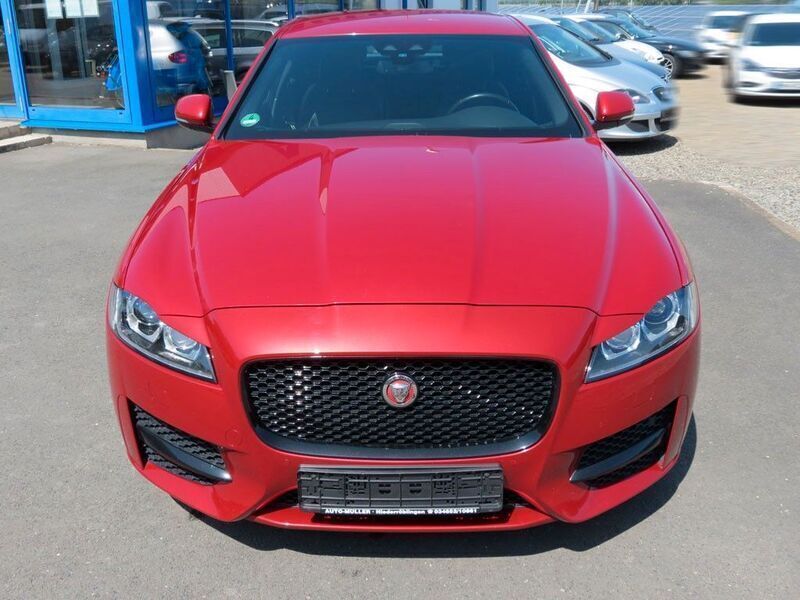 Gebraucht Jaguar XF R-Sport 300 PS (220 kW) 2016 Firenze red Limousine