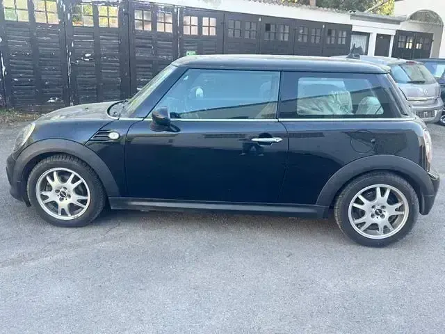 Gebraucht Mini Cooper 122 PS (89 kW) 2013 Schwarz Kleinwagen