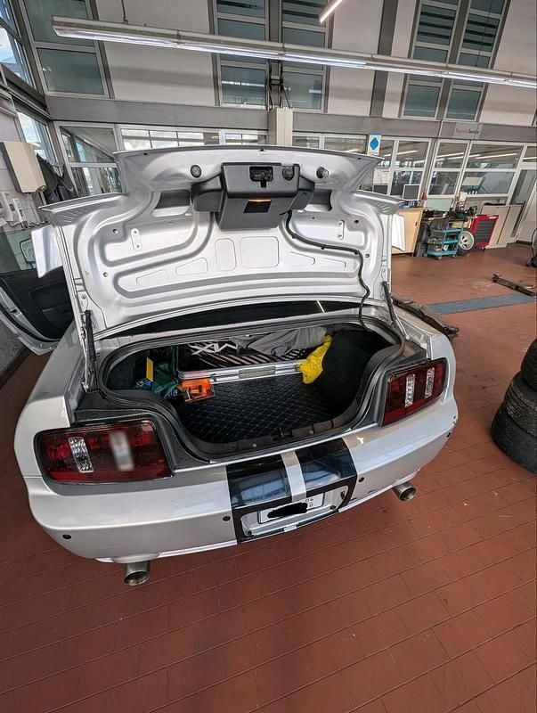 Gebraucht Ford Mustang GT 305 PS (224 kW) 2008 Silber Coupé