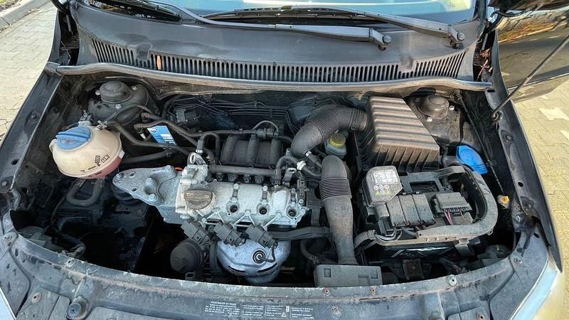 Usado VW Fox Style 54 HP (39 kW) 2009 Preto Citadino