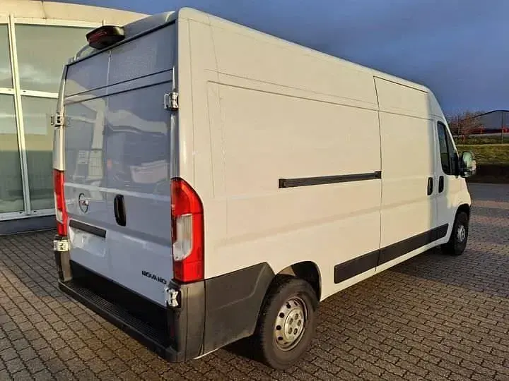 Gebraucht Opel Movano Edition 140 PS (102 kW) 2024 Lackierung weiss icy/typ aussenverkleidung spiegel flach standard Van