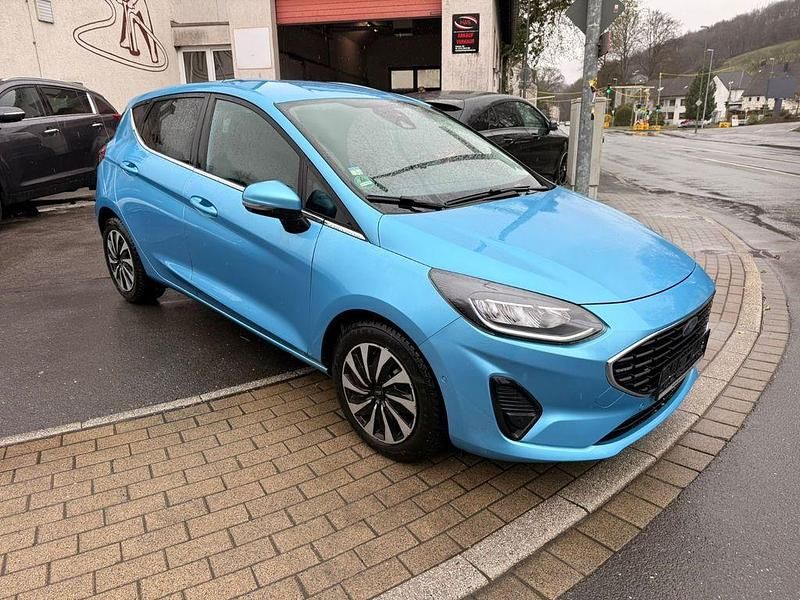 Gebraucht Ford Fiesta Titanium 101 PS (74 kW) 2022 Blau Kleinwagen