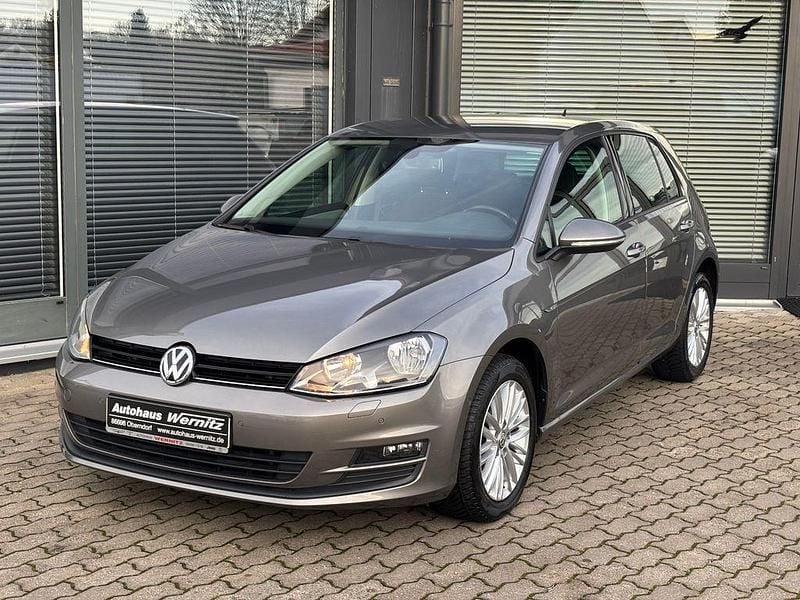 Grau Gebraucht 2015 VW Golf VII Cup Limousine | 11.490 € (Fairer Preis) - Bild 1/4