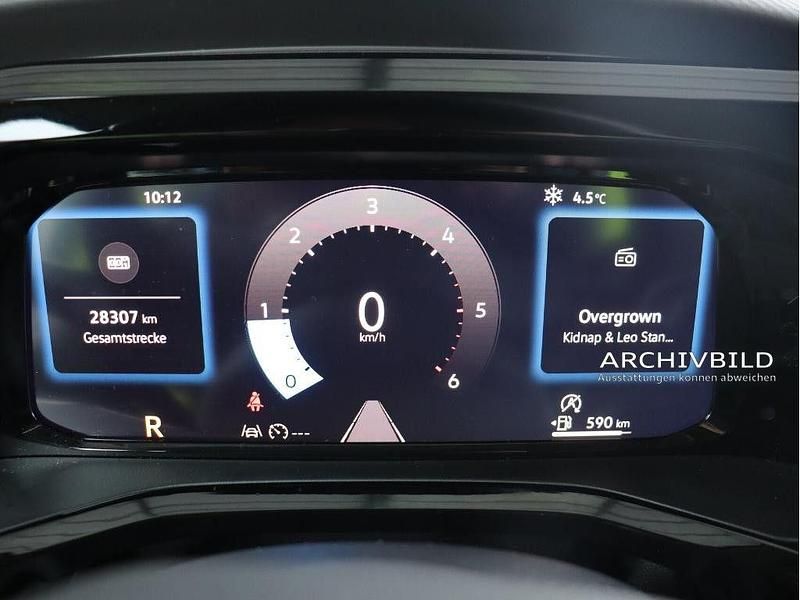 Gebraucht VW Multivan 150 PS (110 kW) 2025 Reflexsilber Van