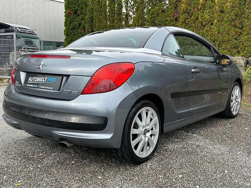 Gebraucht Peugeot 207 Sport 150 PS (110 kW) 2007 Lack grau thorium/metallic Cabrio