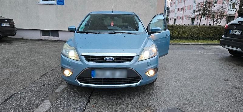 Blau Gebraucht 2008 Ford Focus Limousine | 3.000 € (Etwas zu teuer) - Bild 1/4