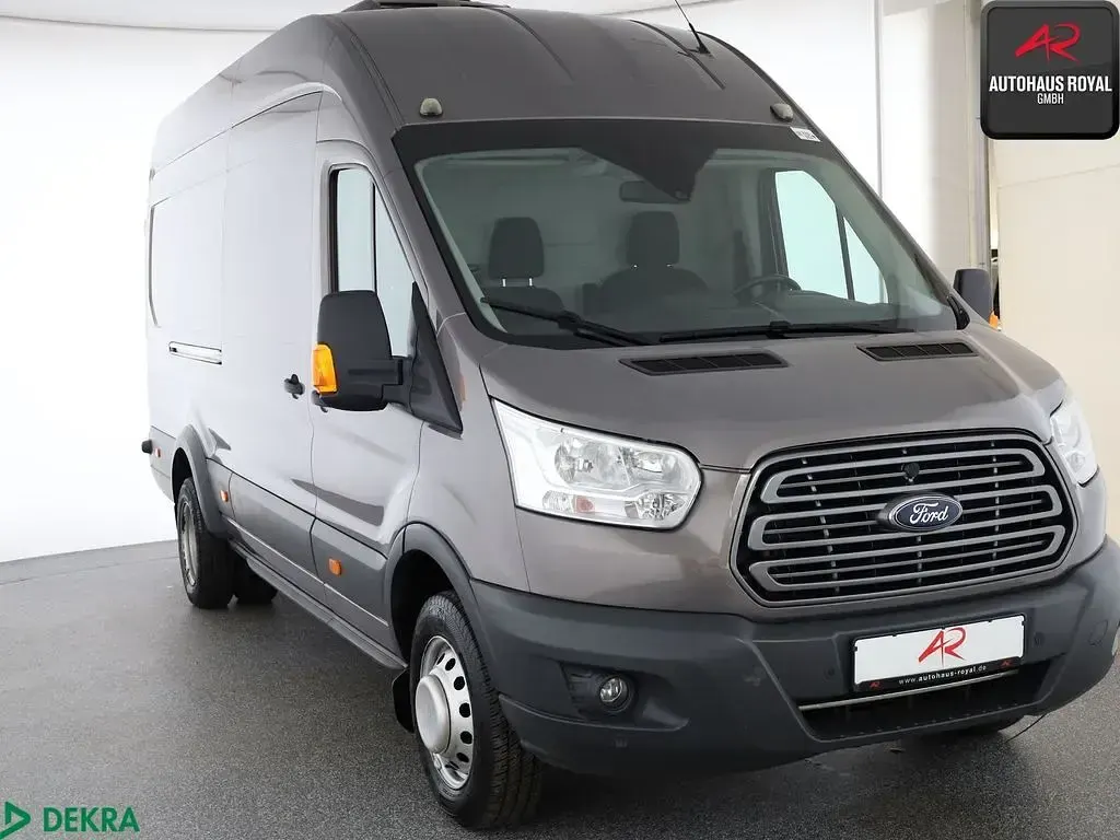 Gebraucht Ford Transit 170 PS (125 kW) 2016 Brisbane braun Van / Kleinbus