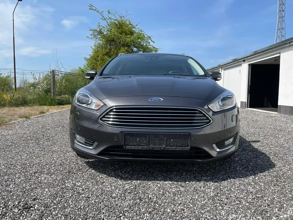 Usata Ford Focus 150 CV (110 kW) 2017 Grigio Station wagon