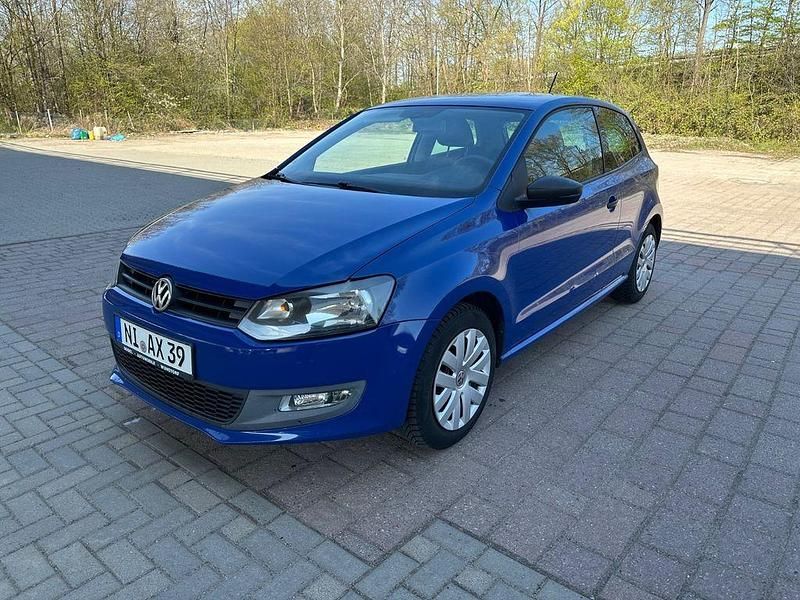 Used VW Polo 90 HP (66 kW) 2010 Blue Hatchback