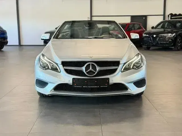 Gebraucht Mercedes E250 211 PS (155 kW) 2014 Iridiumsilber  metallicl Cabrio