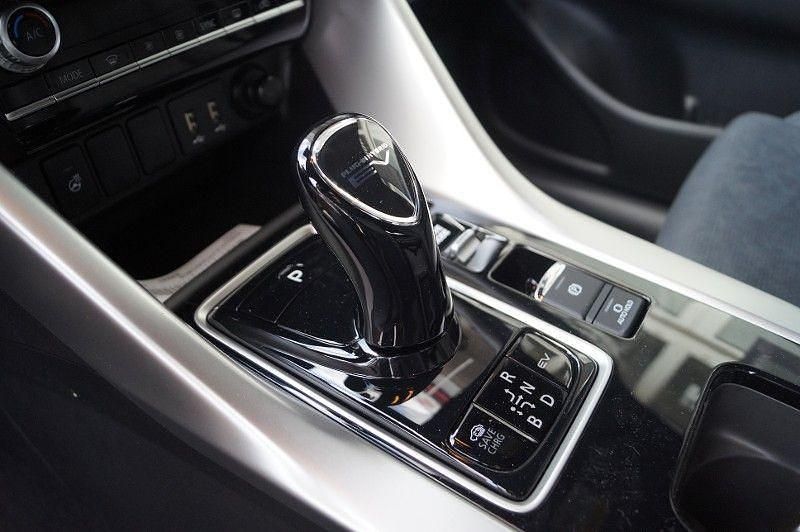 Gebraucht Mitsubishi Eclipse Cross Select 188 PS (138 kW) 2024 Braun SUV