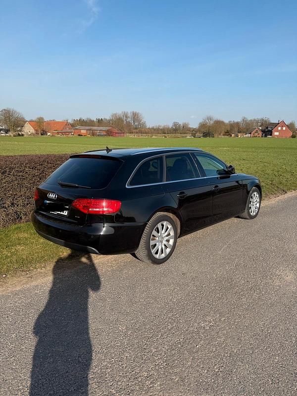 Gebraucht Audi A4 Comfort 170 PS (125 kW) 2010 Schwarz Kombi