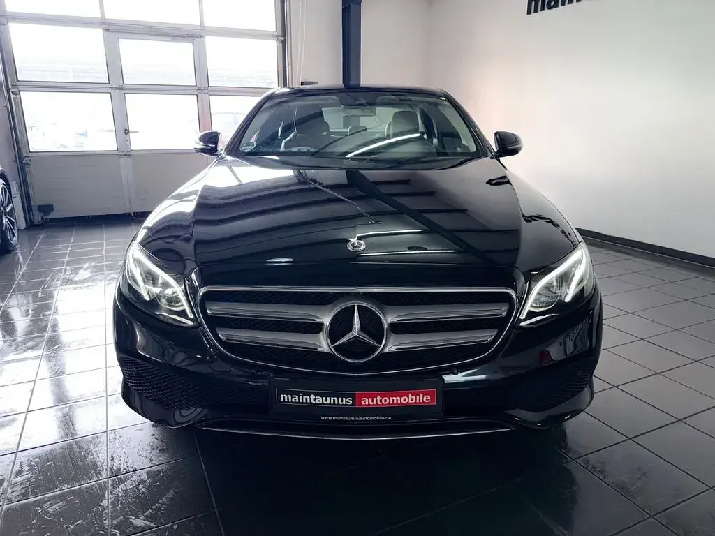 Gebraucht Mercedes E300 245 PS (180 kW) 2017 Schwarz Limousine