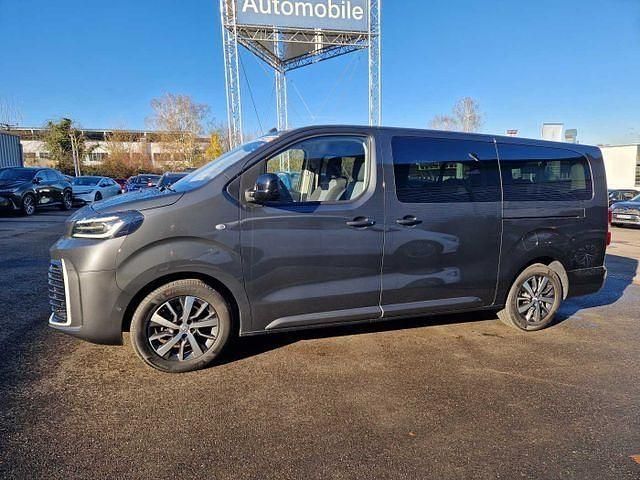 Gebraucht Toyota Proace Team 177 PS (130 kW) 2025 Titanium grey Van / Kleinbus