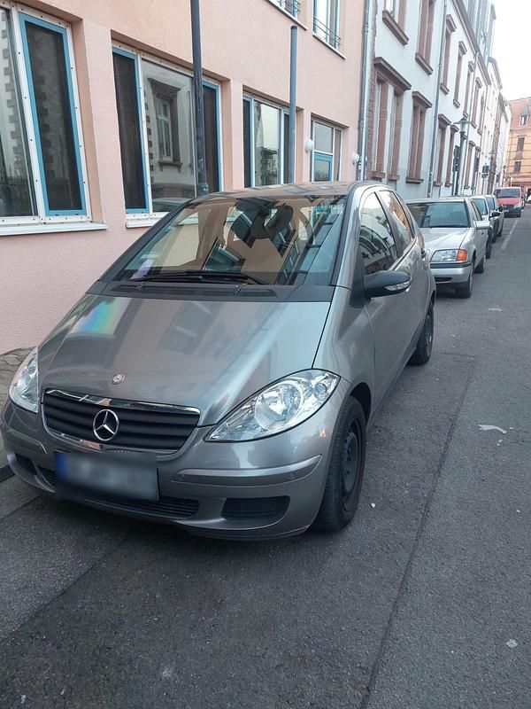 Gebraucht Mercedes A150 95 PS (69 kW) 2006 Grau Kleinwagen