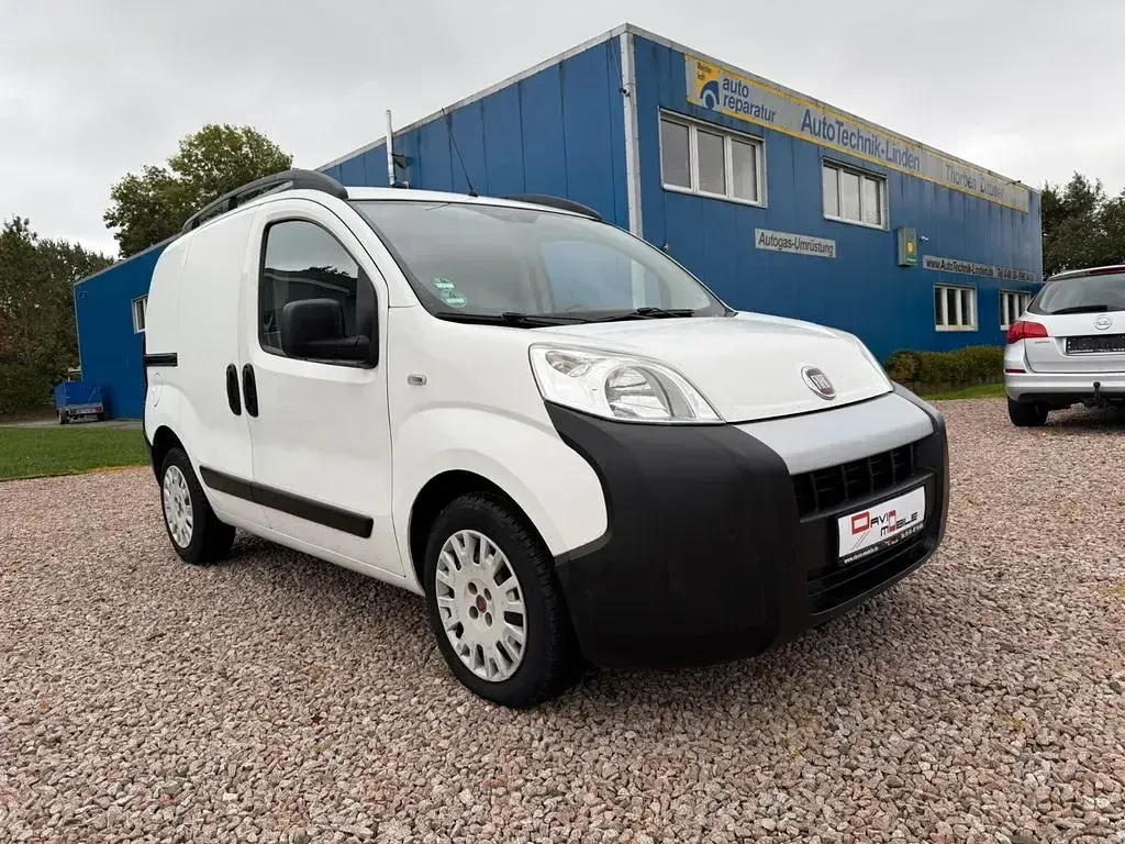 Gebraucht Fiat Fiorino 75 PS (55 kW) 2010 Weiß Van / Kleinbus
