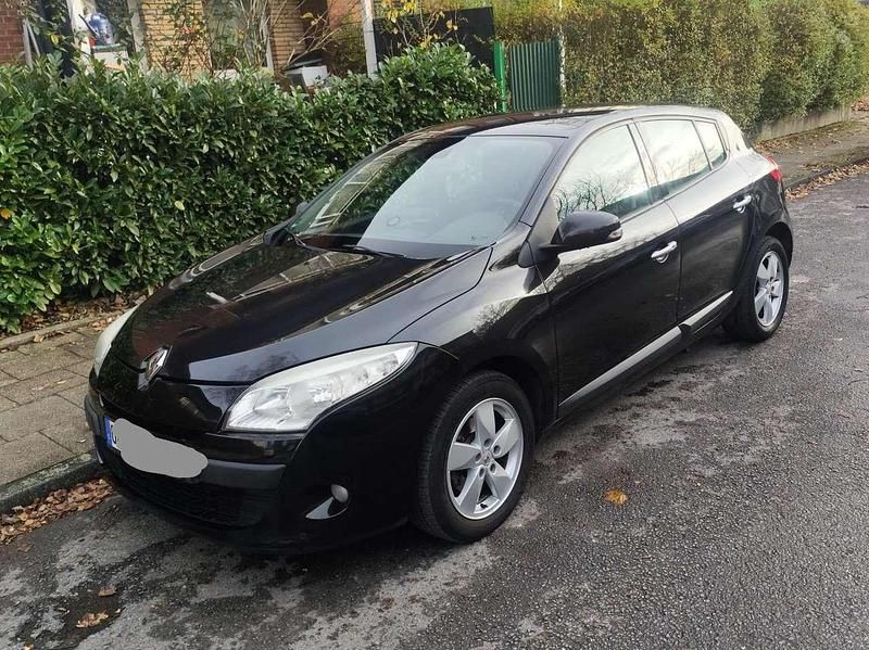 Schwarz Gebraucht 2009 Renault Mégane Dynamique Limousine | 3.500 € (Fairer Preis) - Bild 1/4