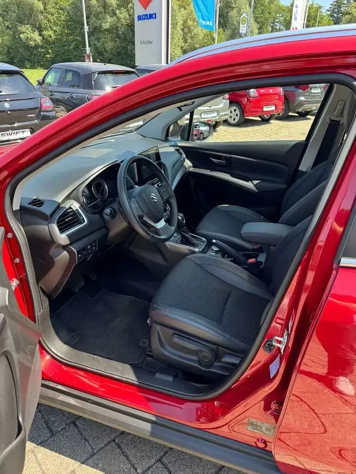 Gebraucht Suzuki SX4 S-Cross Comfort+ 116 PS (85 kW) 2022 Rot SUV