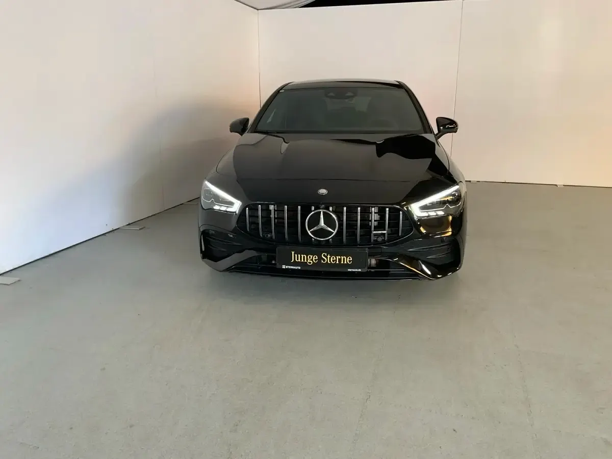 Gebraucht Mercedes CLA35 AMG AMG 306 PS (225 kW) 2024 Metalliclack kosmosschwarz Coupé