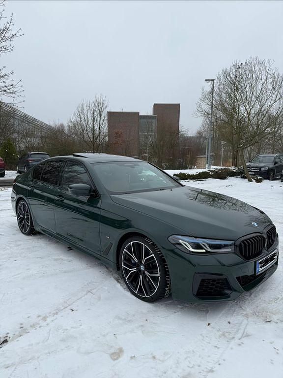 Gebraucht BMW M550 Performance 530 PS (389 kW) 2022 Grün Limousine