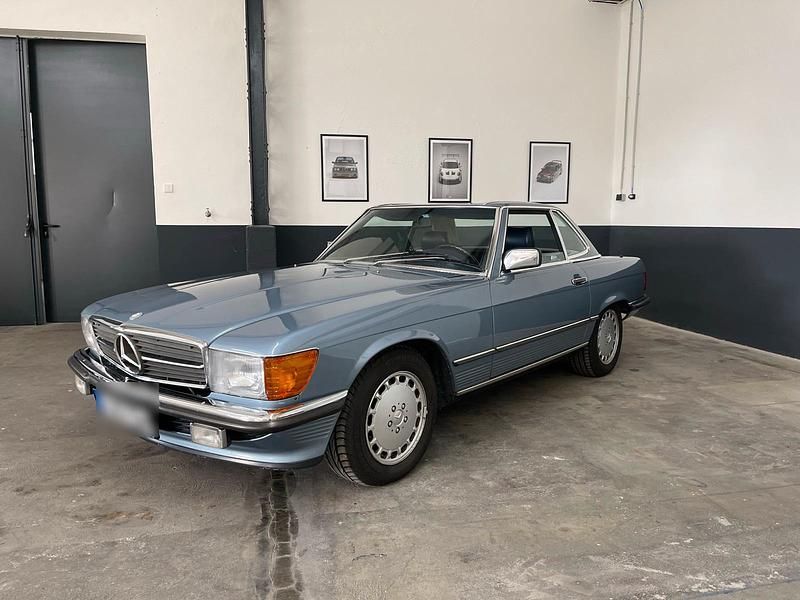 Blau Gebraucht 1986 Mercedes 560 Cabrio | 28.560 € - Bild 1/4