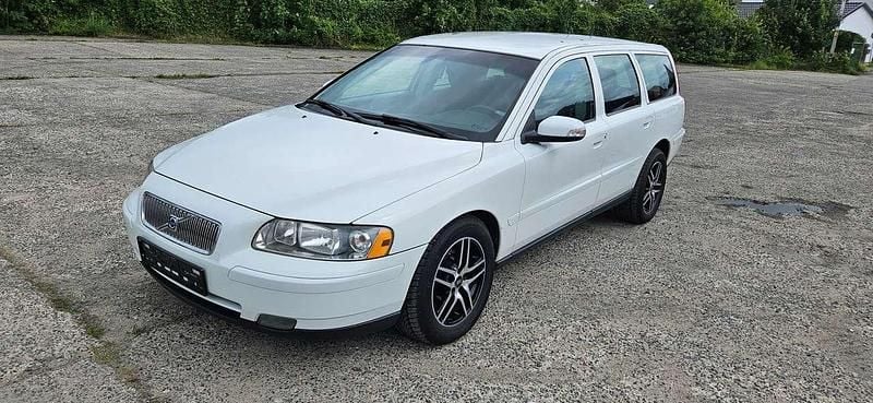 Ice white solid Gebraucht 2007 Volvo V70 Kinetic Kombi | 2.100 € (Guter Preis) - Bild 1/4