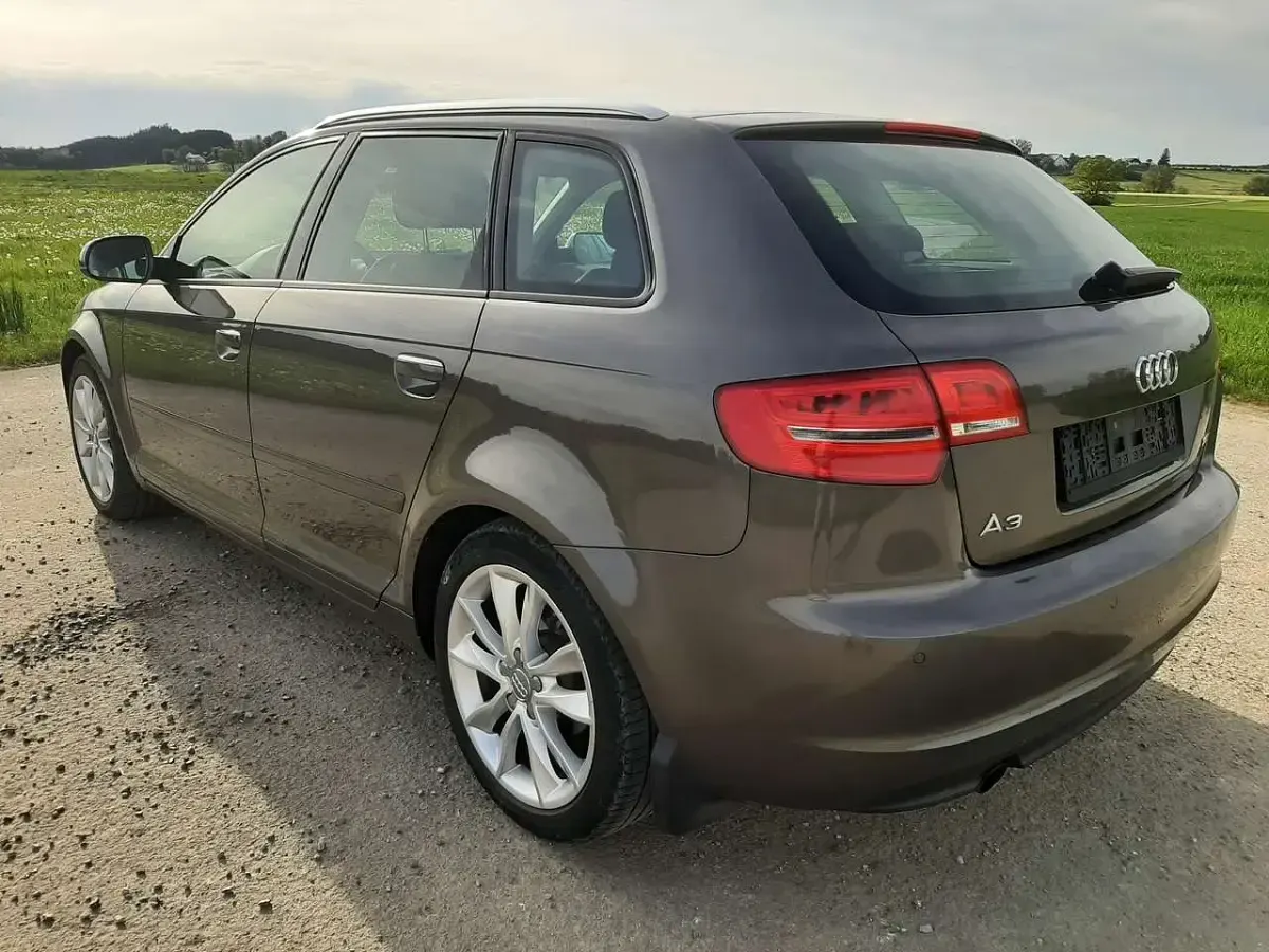 Gebraucht Audi A3 Ambition 140 PS (102 kW) 2012 Dakotagrau metallic Kleinwagen