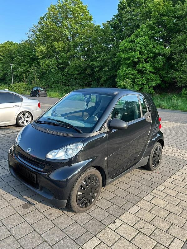 Gebraucht Smart ForTwo Coupé 61 PS (44 kW) 2008 Schwarz Coupé
