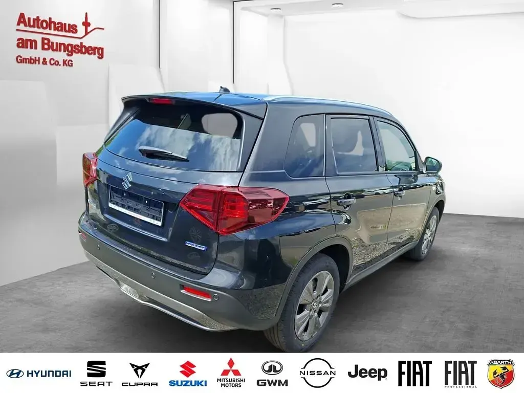 Neu Suzuki Vitara Comfort 110 PS (80 kW) 2026 Schwarz SUV
