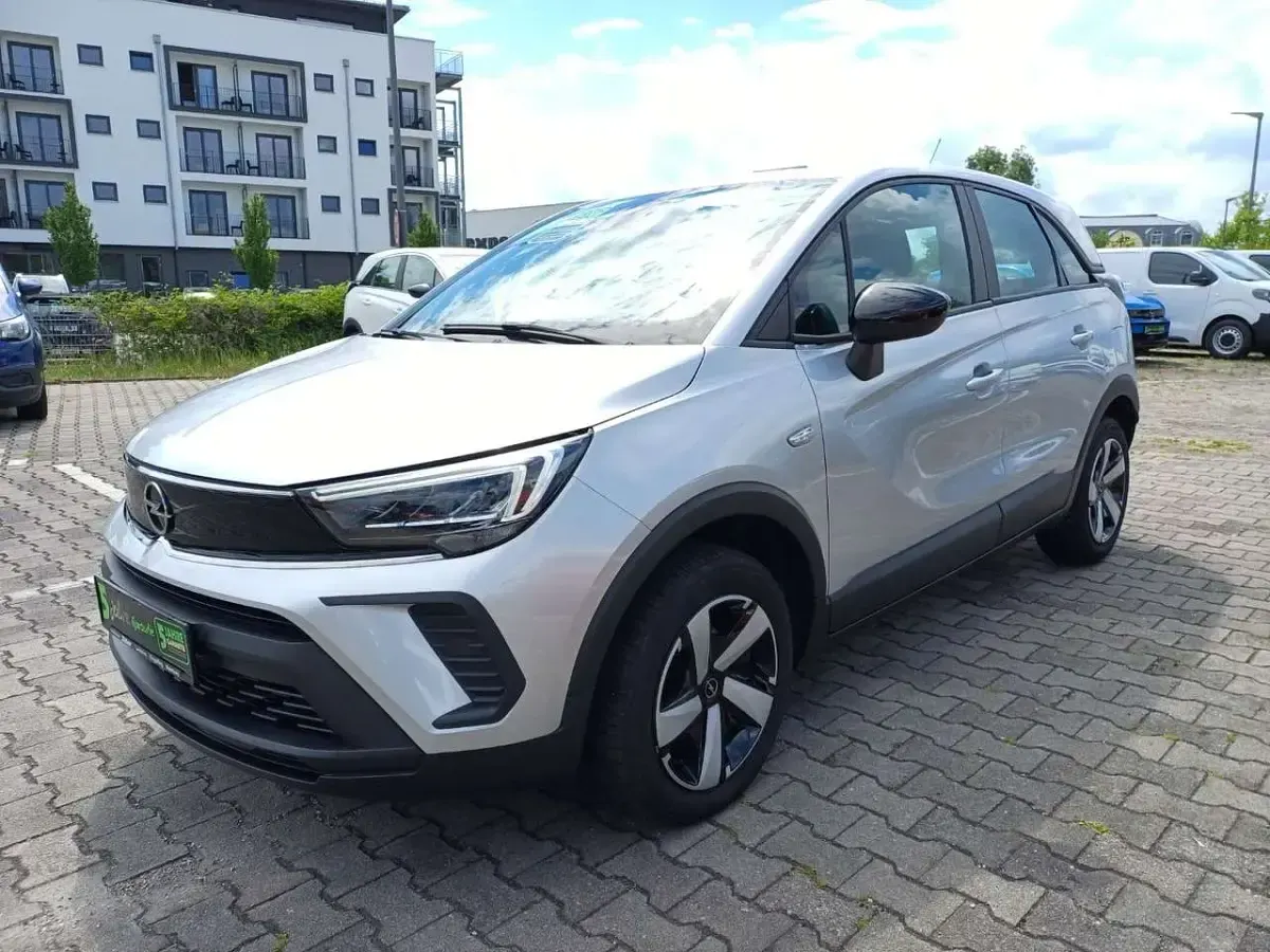 Gebraucht Opel Crossland Enjoy 110 PS (80 kW) 2023 Aluminium silb/kristall silb SUV