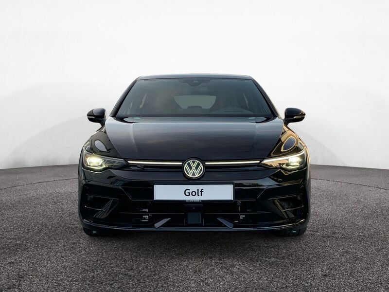 Gebraucht VW Golf VIII R 333 PS (244 kW) 2025 Grenadillschwarz metallic Limousine
