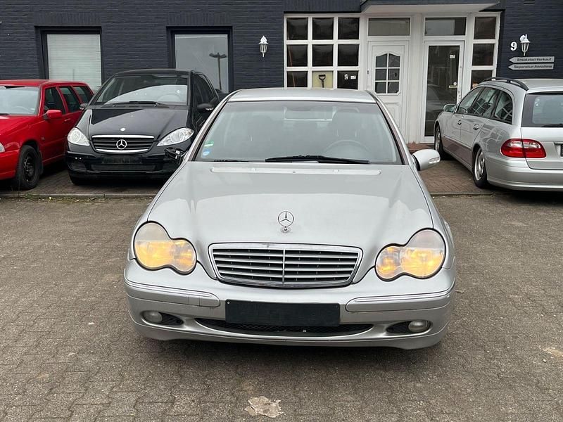Gebraucht Mercedes C240 Elegance 170 PS (125 kW) 2000 Silber Limousine