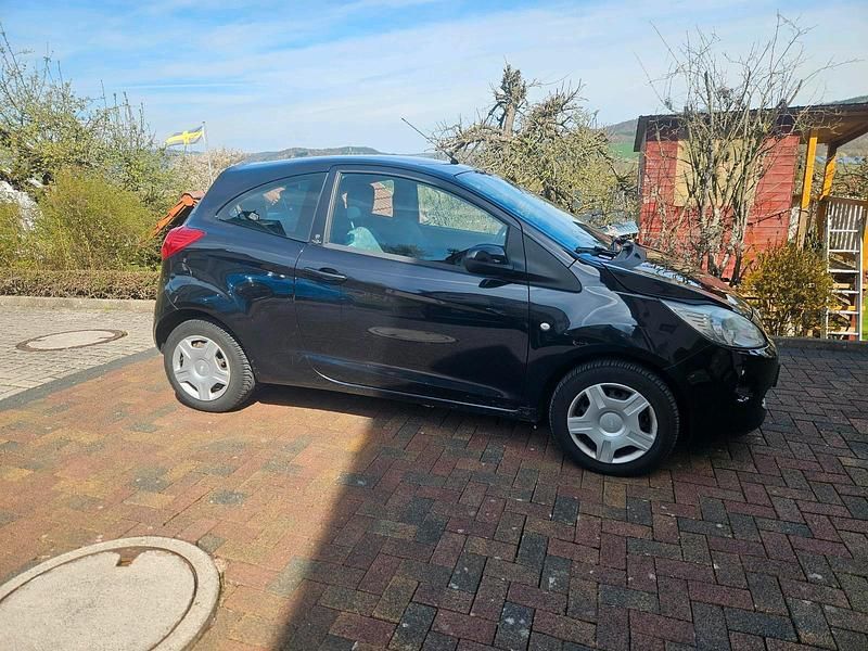 Usata Ford Ka 69 CV (50 kW) 2012 Nero Utilitaria