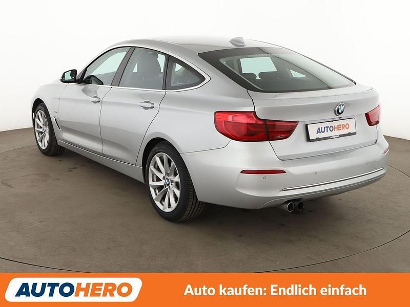 Gebraucht BMW 330 Luxury Line 252 PS (185 kW) 2017 Grau Limousine