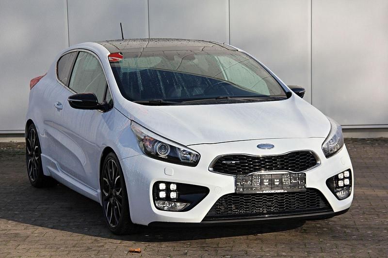 Gebraucht Kia Ceed GT GT 204 PS (150 kW) 2013 Weiß Limousine