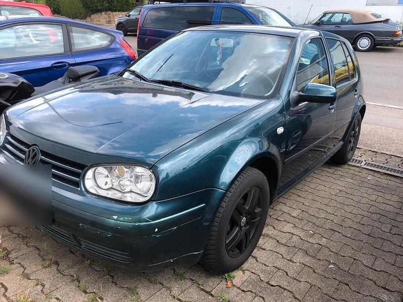 Grün Gebraucht 2001 VW Golf IV Kleinwagen | 1.500 € (Fairer Preis) - Bild 1/4
