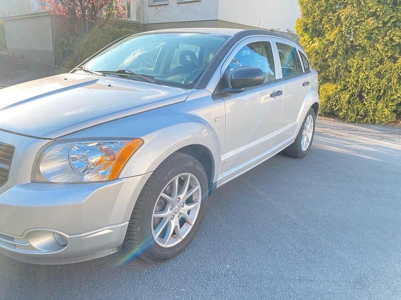 Gebraucht Dodge Caliber 140 PS (102 kW) 2008 Silber Kleinwagen