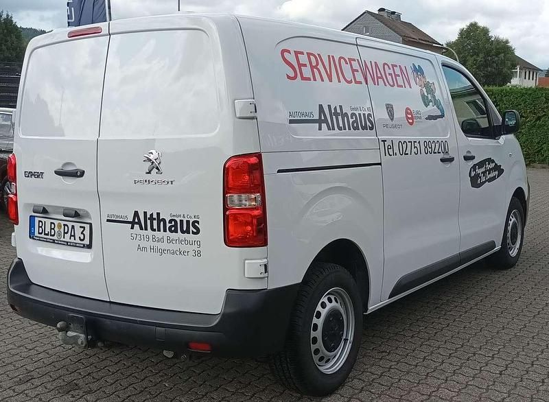 Gebraucht Peugeot Expert Premium 144 PS (105 kW) 2023 Koalin weiss Van