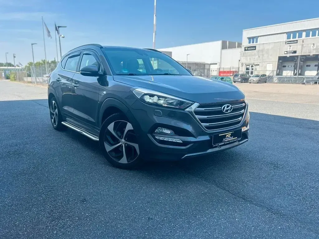Gebraucht Hyundai Tucson Premium 185 PS (136 kW) 2016 Moon rock SUV