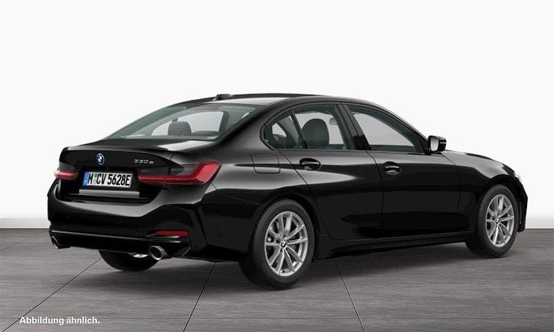 Gebraucht BMW 330e 184 PS (135 kW) 2024 Schwarz ii Limousine