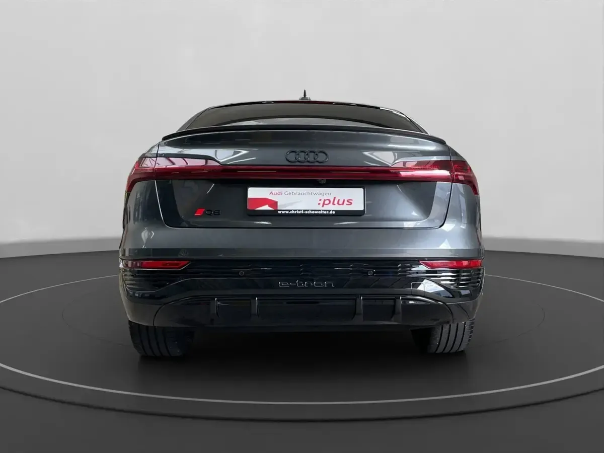 Gebraucht Audi Q8 Sportback e-tron S-Line 300 kW (408 PS) 2024 Daytonagrau perleffekt SUV