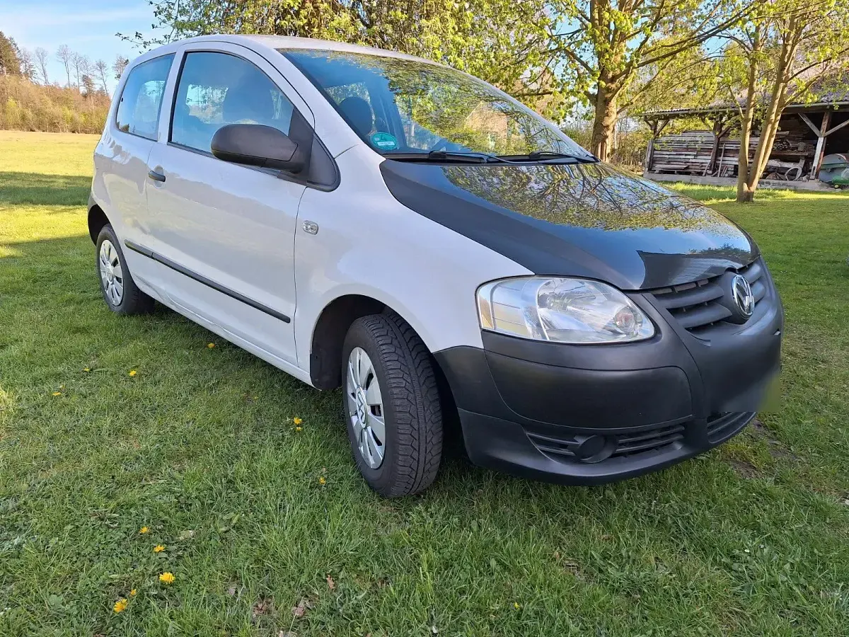 Second-hand VW Fox 54 CP (39 kW) 2008 Alb Hatchback
