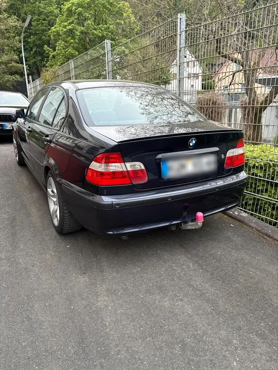 Używany BMW 320 150 KM (110 kW) 2002 Andere farben Sedan/Limuzyna