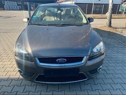 Gebraucht Ford Focus Cabriolet 101 PS (74 kW) 2007 Braun Cabrio