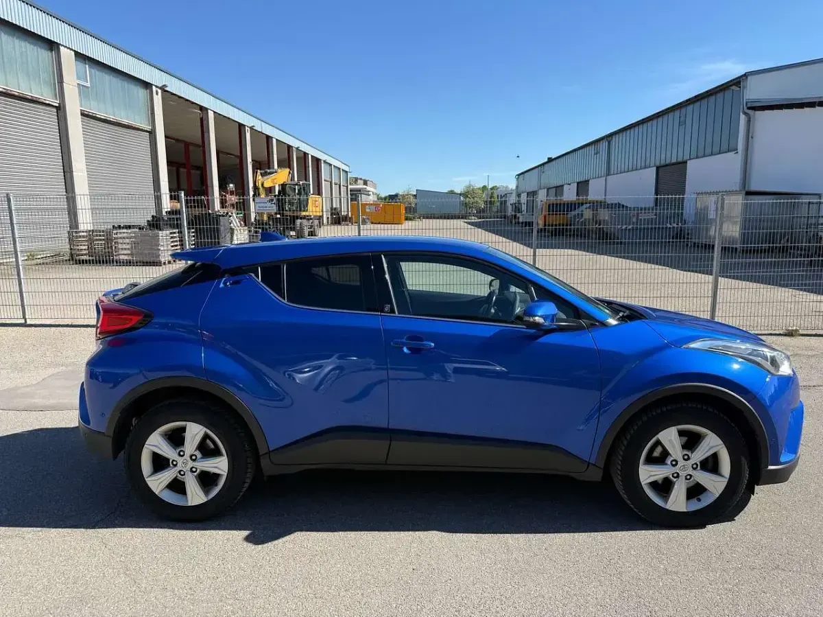 Gebraucht Toyota C-HR Team 116 PS (85 kW) 2018 Nebula blue me SUV