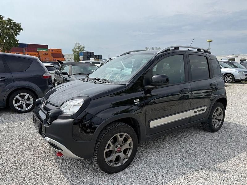 Schwarz Gebraucht 2015 Fiat Panda Cross Cross Kleinwagen | 6.980 € - Bild 1/4