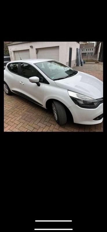 Weiß Gebraucht 2014 Renault Clio IV Expression Kleinwagen | 5.000 € (Fairer Preis) - Bild 1/4